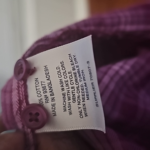 St. John's Bay Plaid Long Sleeve Button Up Magenta Top XL - Picture 7 of 7